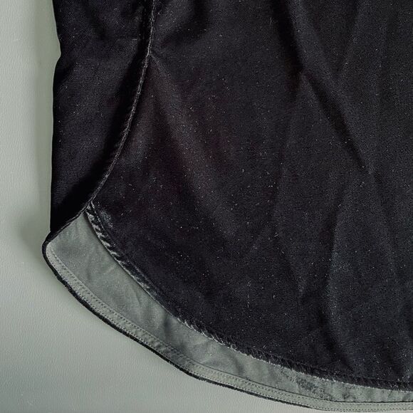 💠 Banana Republic Black Velvet High-Low Short Sleeve Hem Holiday Top Size S - Picture 8 of 13